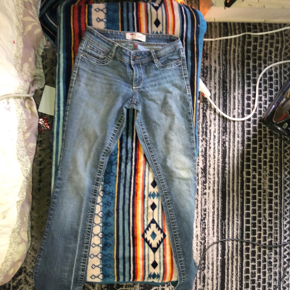 faded lei women’s low rise jeans size 3